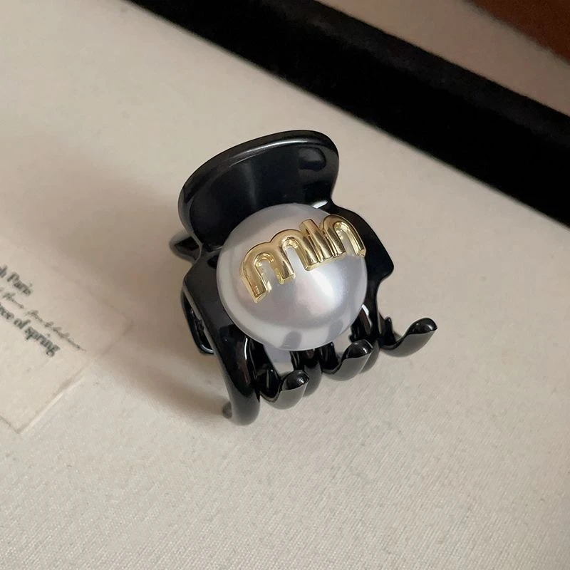 miumiu高马尾抓夹韩式优雅气质小号发夹新款后脑勺赫杜塞克杯项链