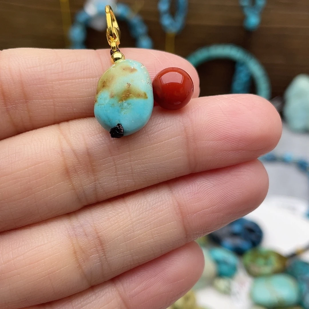 南红玛瑙未镶嵌侧挂