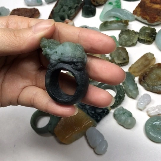 定制翡翠未镶嵌翡翠