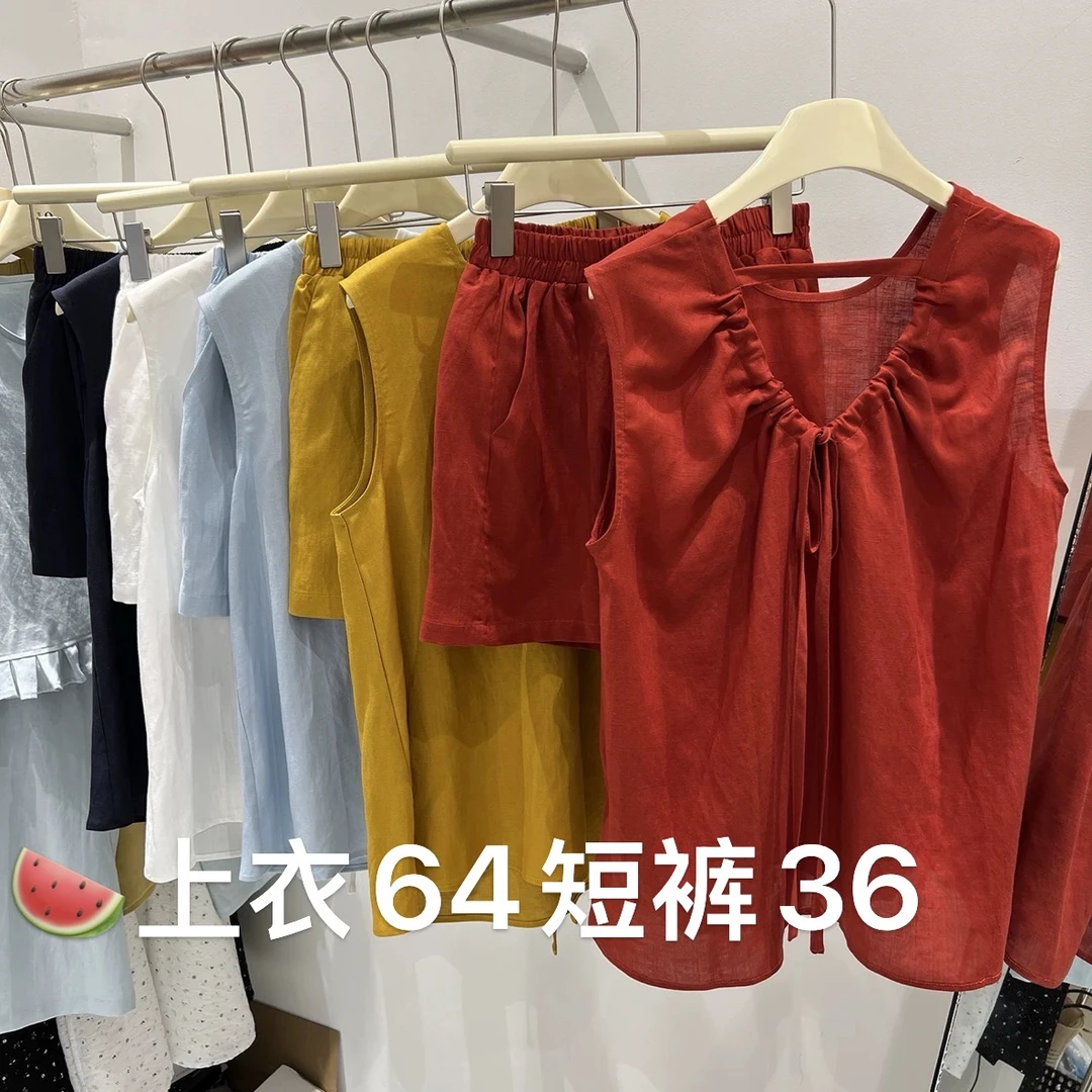 【艳子】98121小个子～后背镂空无袖上衣＋短裤套装