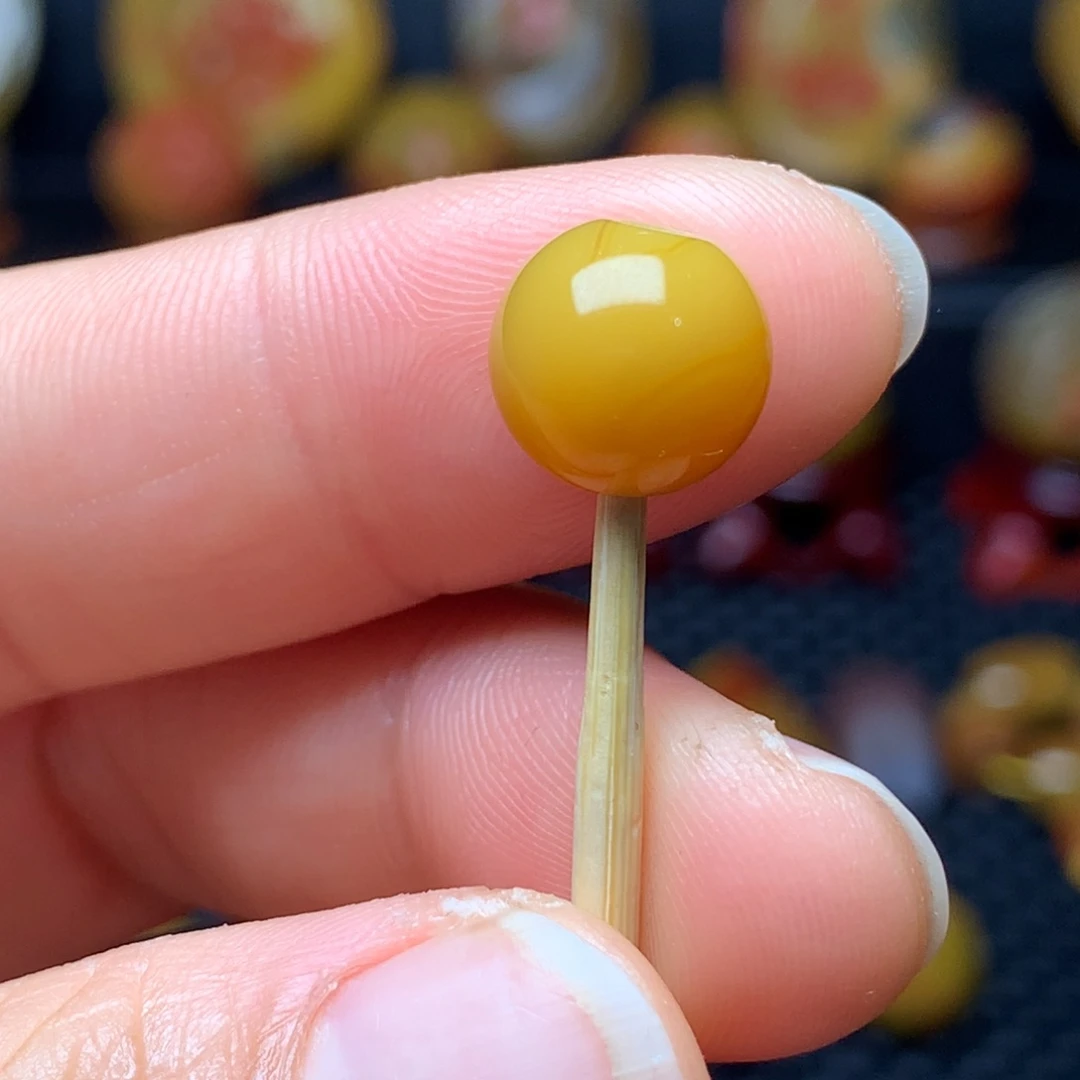 风***律玛瑙/玉髓未镶嵌战国红