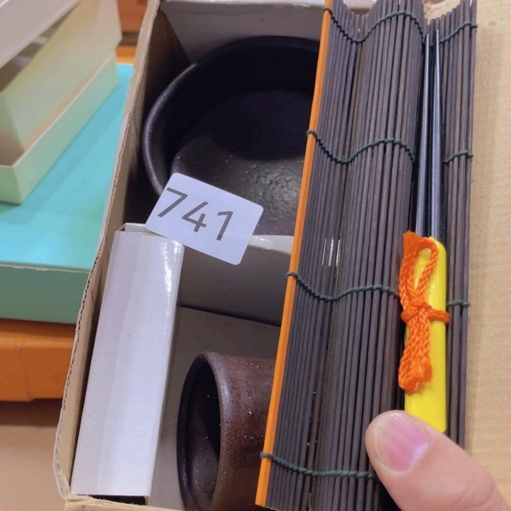 盖碗瓷器制作工艺精湛