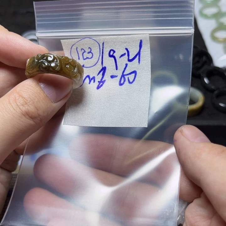 定制翡翠未镶嵌明天