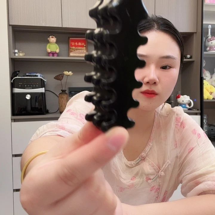 紫光檀小号手把件二等品