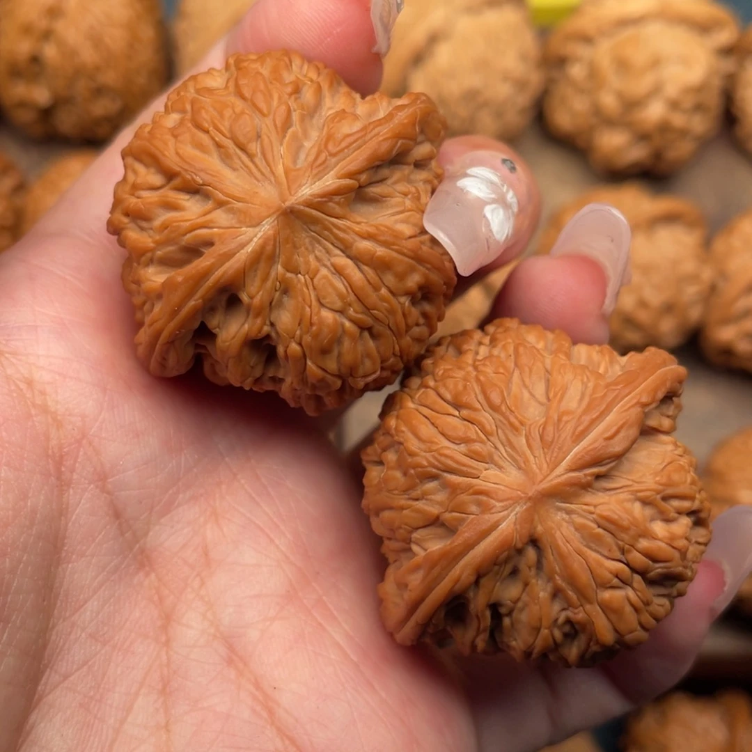 文玩核桃把件全品，毕业无药，红皮山地正磨40.5