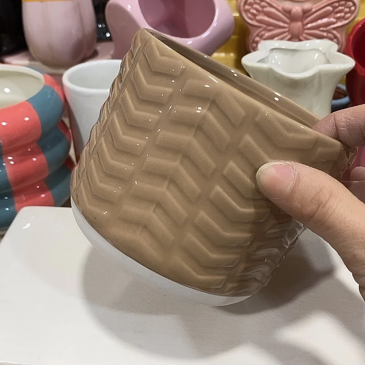 陶盆有孔 瑕疵针孔漏釉介意勿拍外高 10外口11