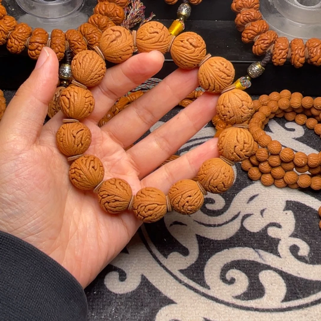 手串桃核龙纹绣球18