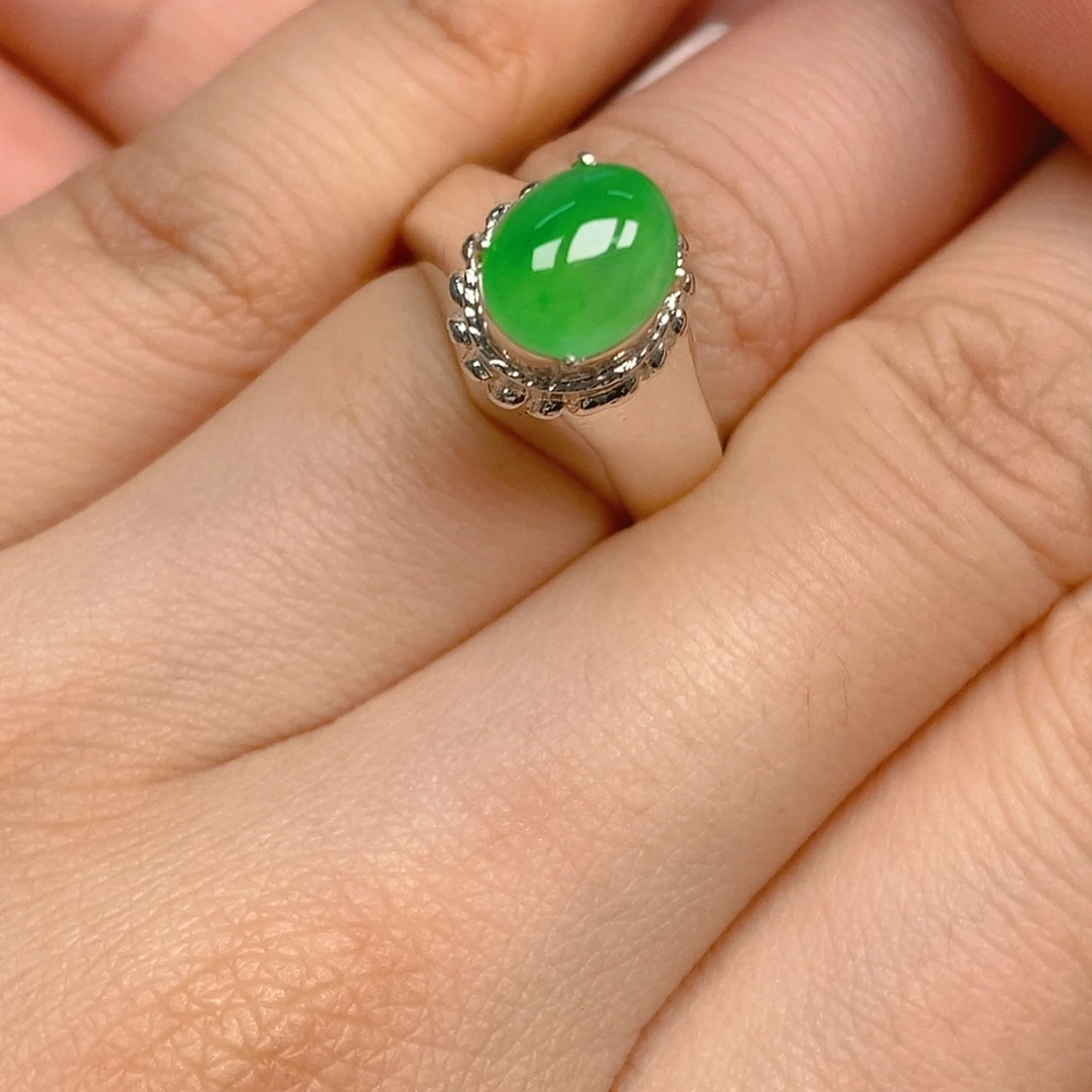 翡翠戒指未镶嵌翡翠