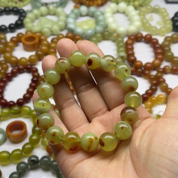 蛇纹石玉手串未镶嵌