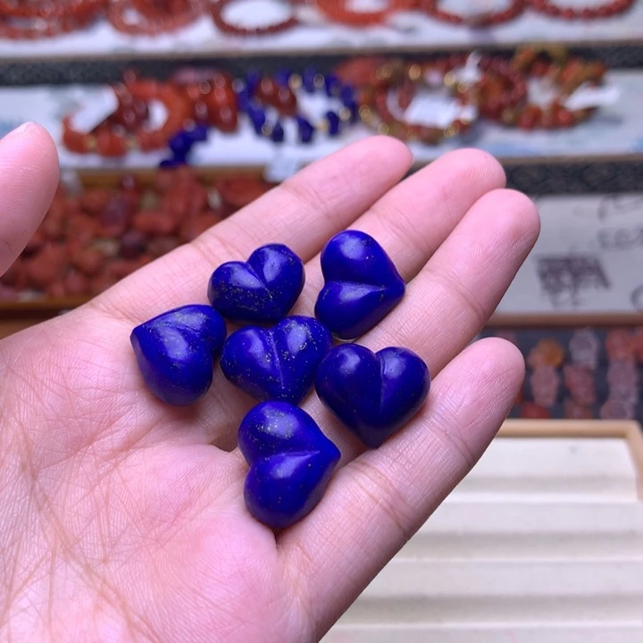 木***…南红玛瑙未镶嵌珠宝半成品61