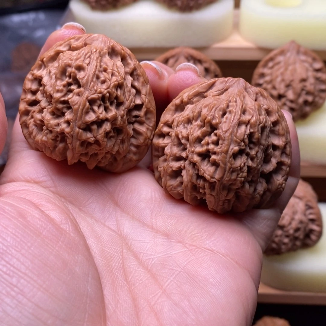 文玩核桃吊坠聚***材南疆………