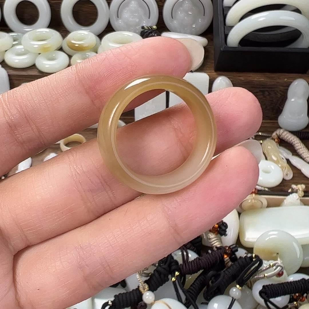 @***@和田玉未镶嵌颈饰