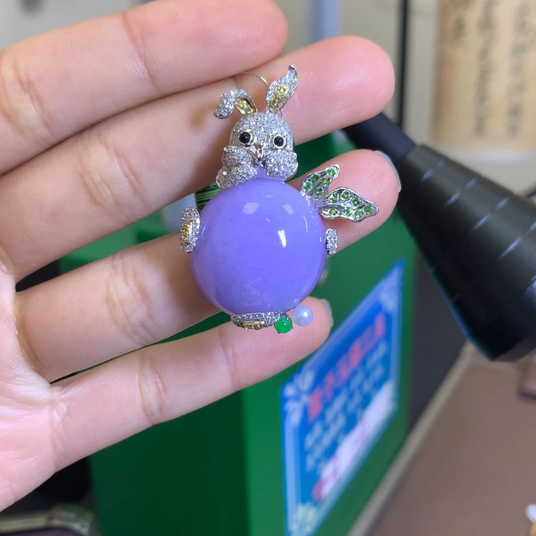翡翠颈饰18K金镶嵌翡翠