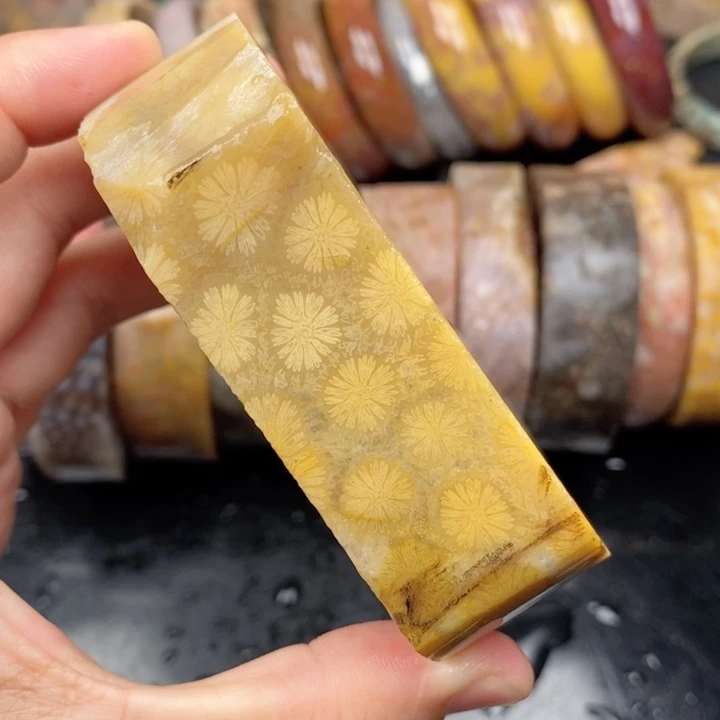 硅化玉手镯（贵妃镯）未镶嵌