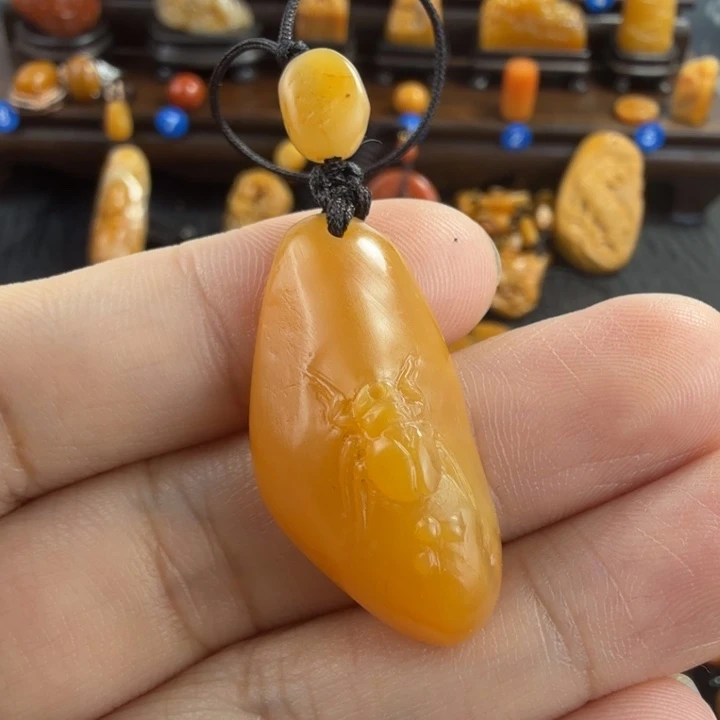 听***风田黄石田黄石挂件