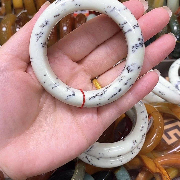 未镶嵌蛇纹石玉手镯吉*