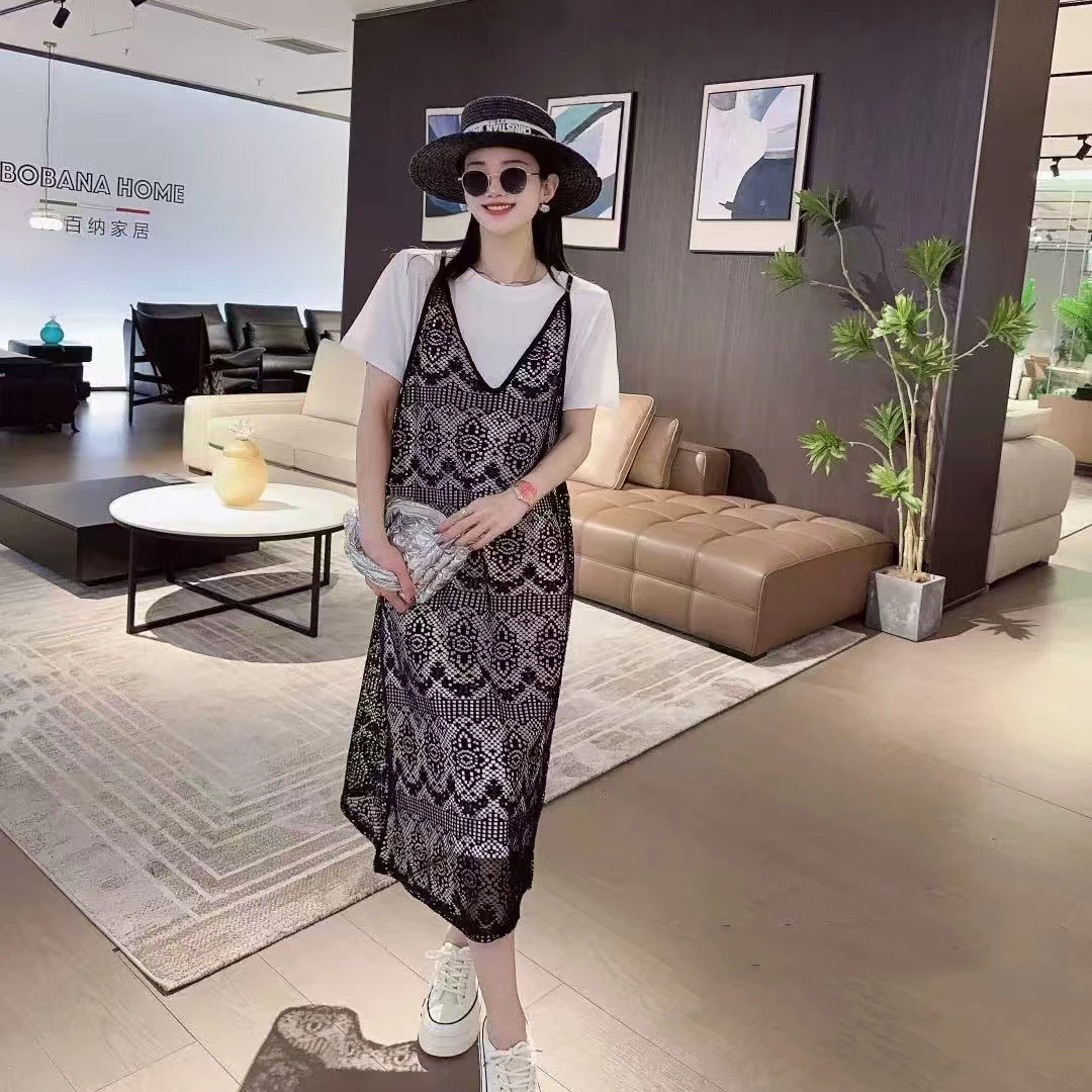 5957-2025年春夏新款洋气设计感显瘦镂空吊带裙+半袖连衣裙两件套