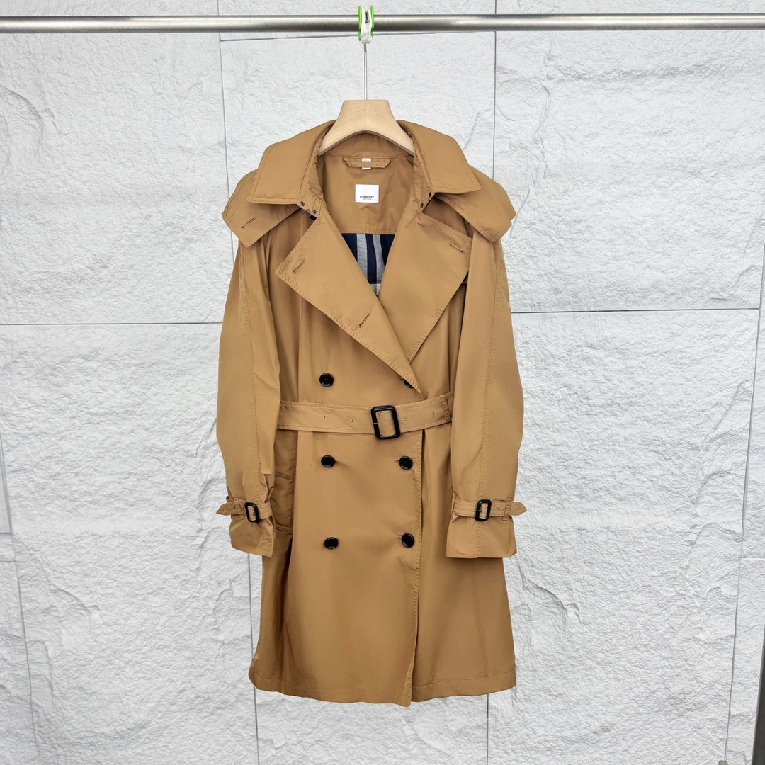 95新 BURBERRY/博柏利 12码/驼色翻领系腰带风衣/16783931