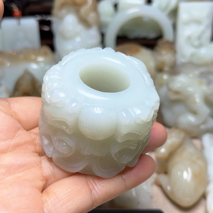 未镶嵌和田玉（糖玉）珠宝奇石