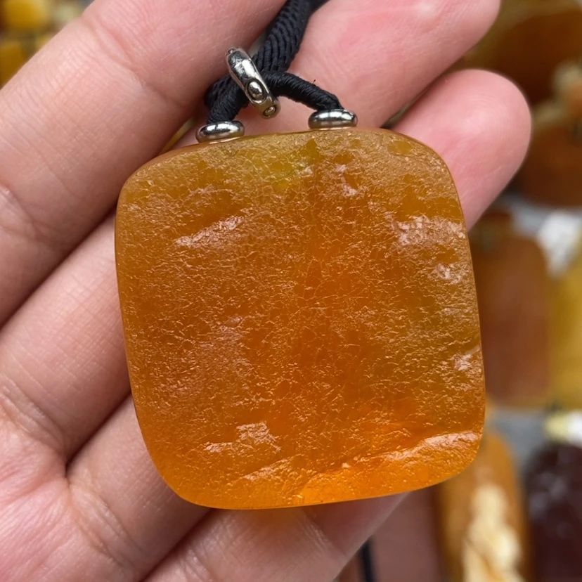 【闪购商品】未镶嵌颈饰琥珀