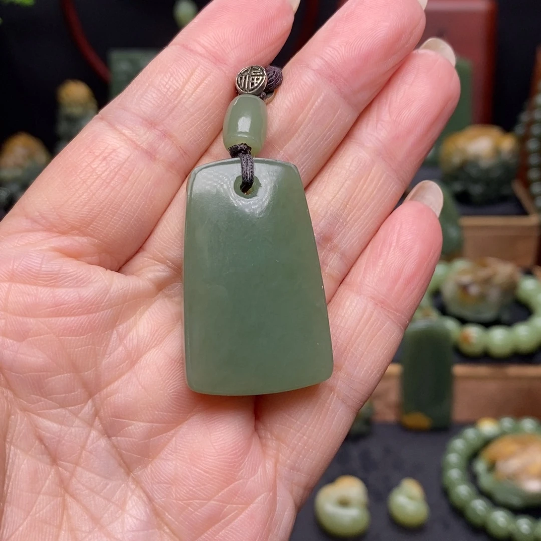 岫岩老玉（透闪石质玉）未镶嵌挂件