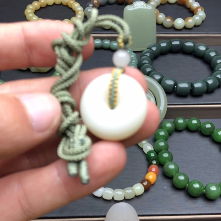 和田玉手链未镶嵌