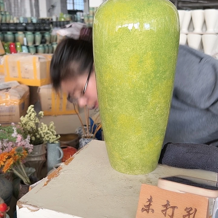 景德镇陶瓷花瓶工厂