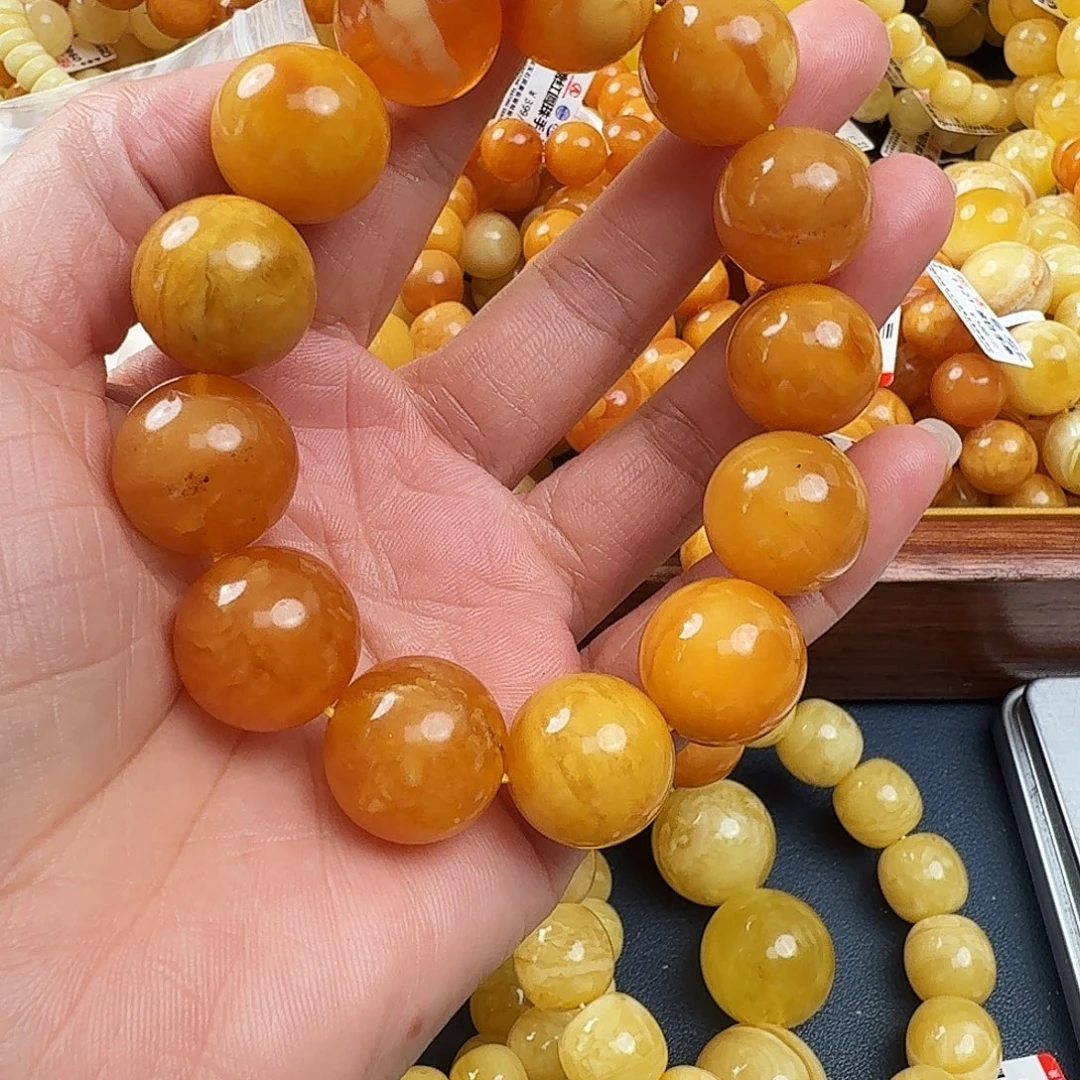 面***行琥珀未镶嵌珠宝奇石