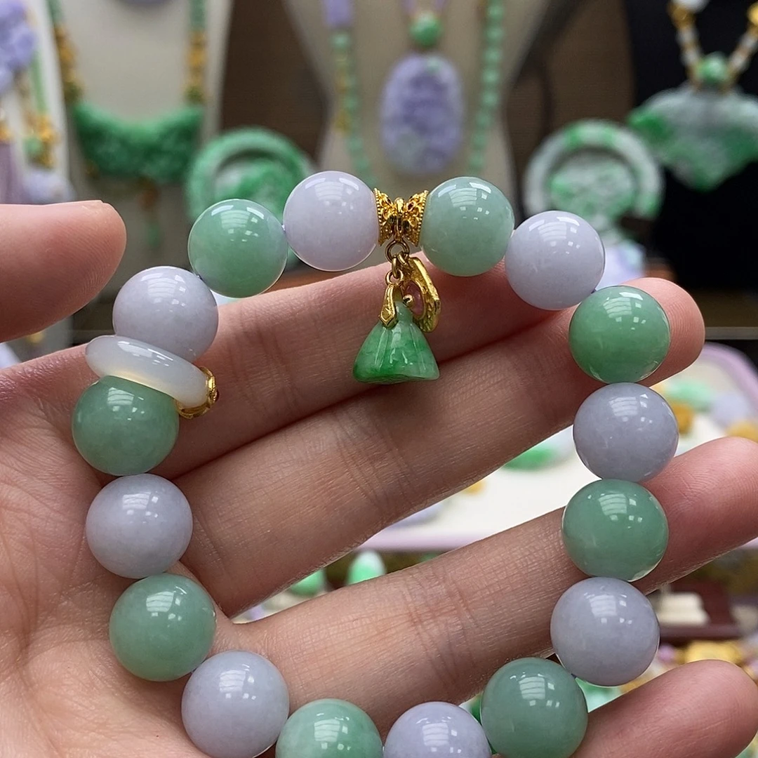 翡翠未镶嵌颈饰手链