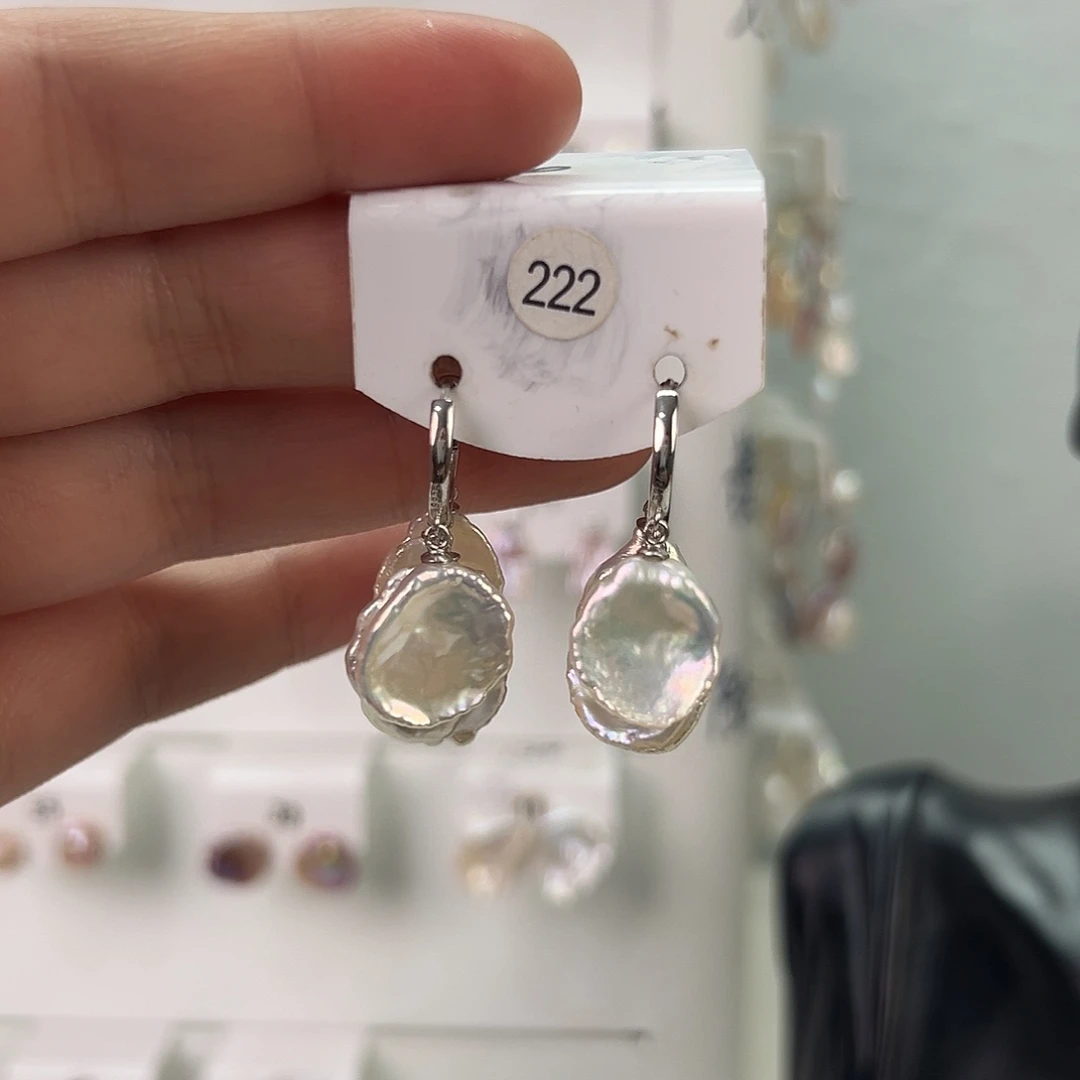 非金属巴洛克花瓣耳饰