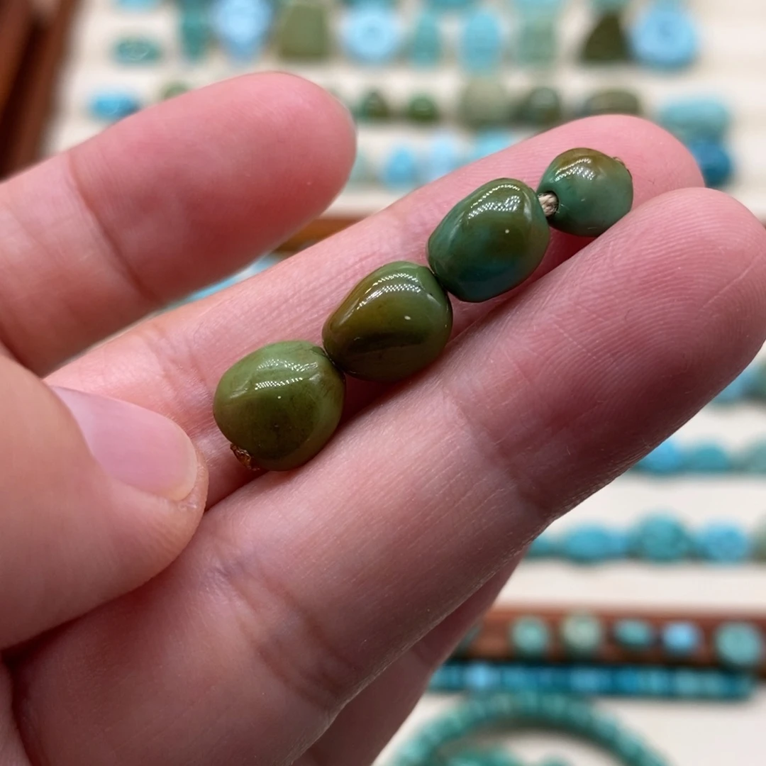 绿松石未镶嵌挂件