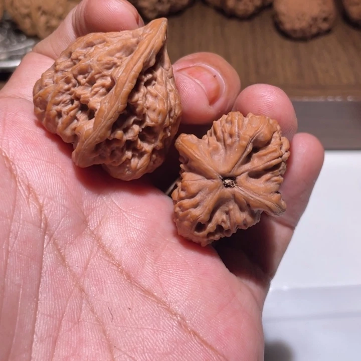 三***木文玩核桃吊坠麻核桃全品无名