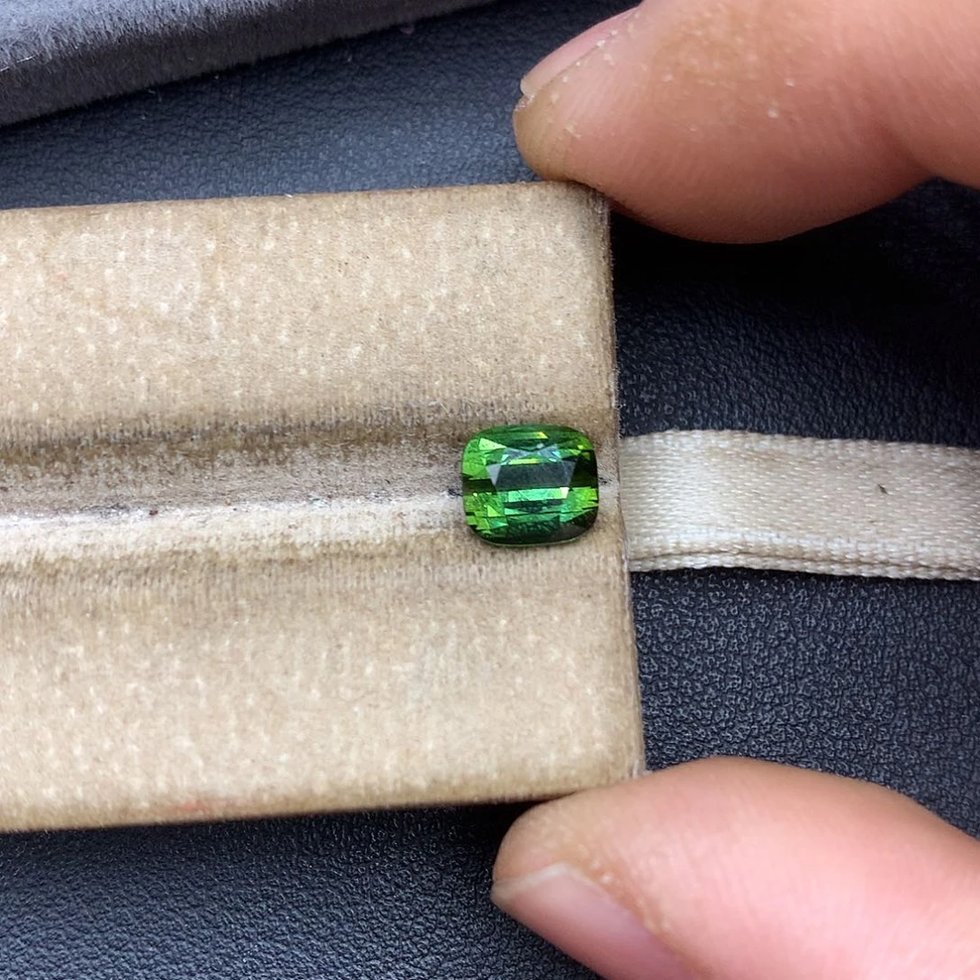 未镶嵌裸石碧玺1.63ct全净