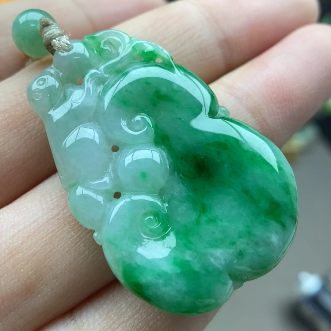 翡翠未镶嵌颈饰吊坠35