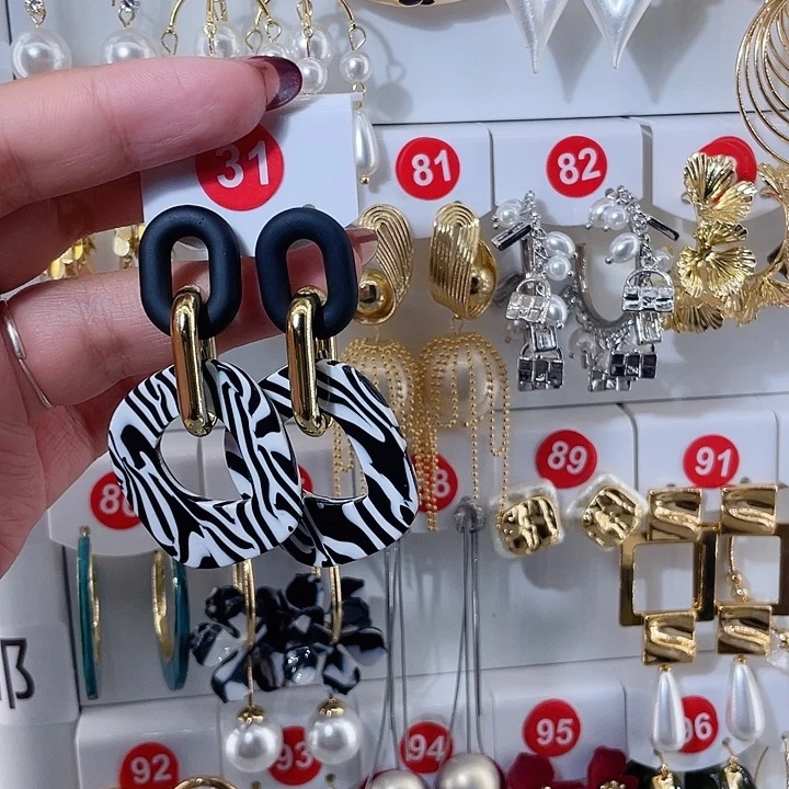 铁合金合金环环相扣