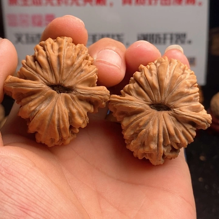 文玩核桃吊坠?****?对歪楼子