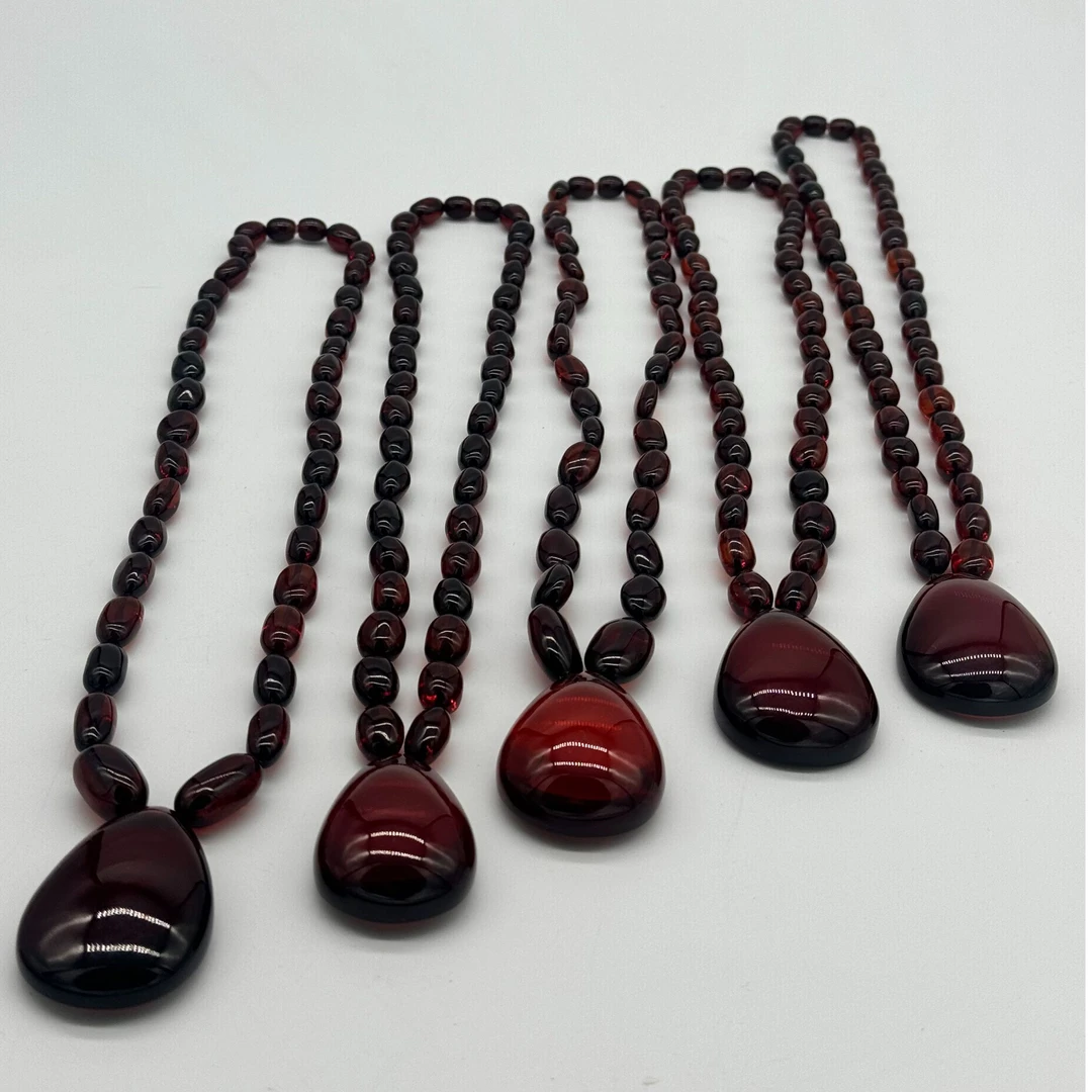 Bak gvzal jawayirat 乔美首饰复古琥珀项链多样性发货