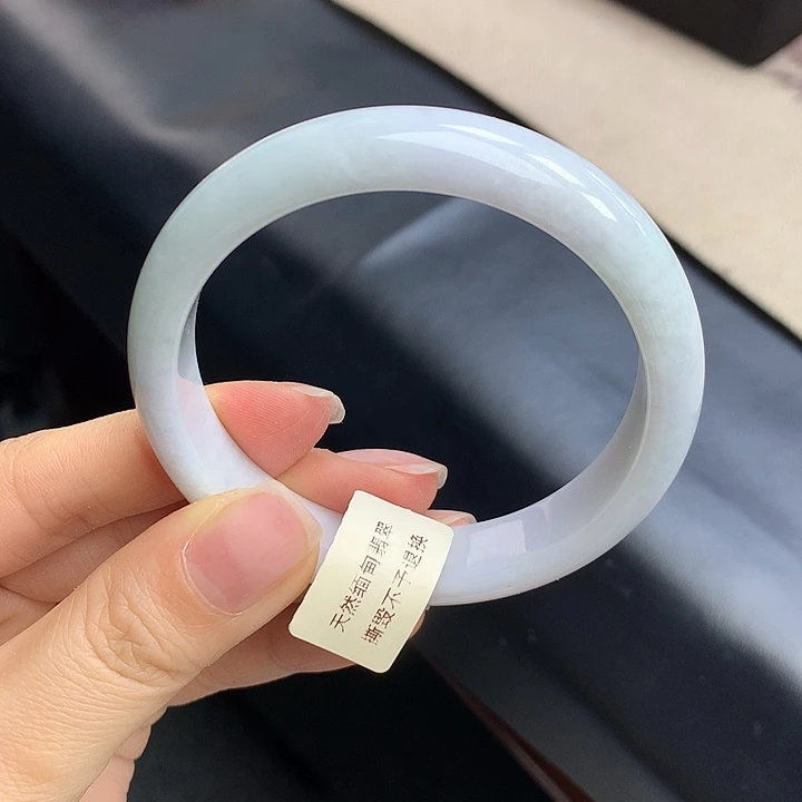翡翠未镶嵌手镯白