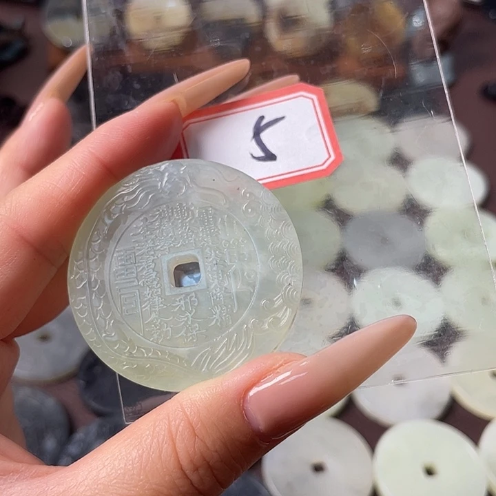 蛇纹石玉合金颈饰