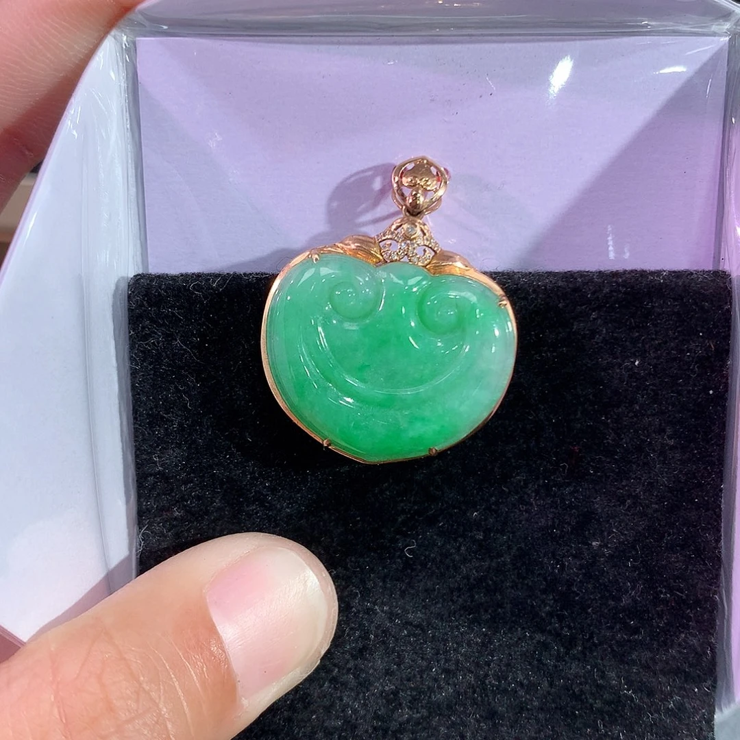 翡翠吊坠(赠链)18K金镶嵌