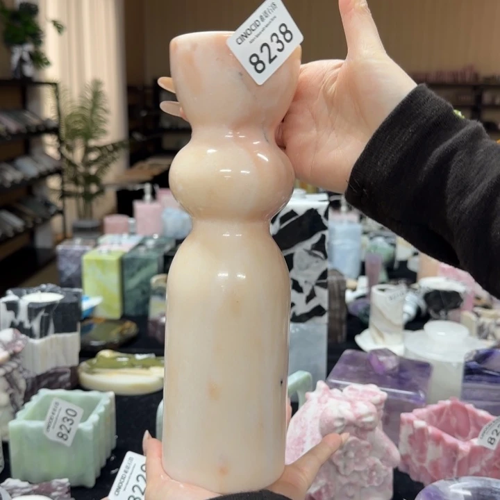 胭粉咕噜花瓶8238福利