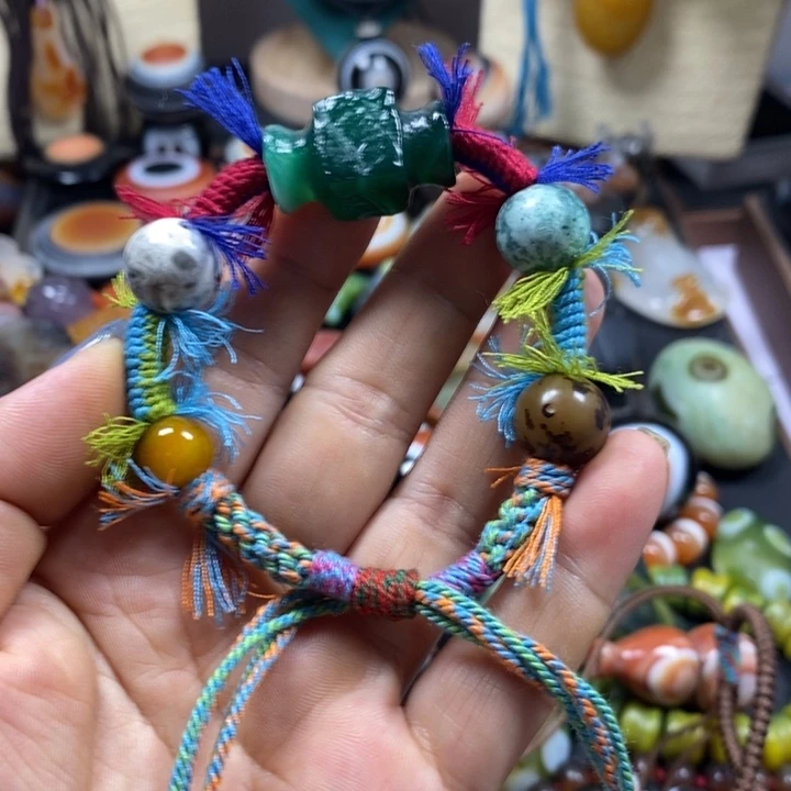 琳***晨未镶嵌颈饰玛瑙/玉髓