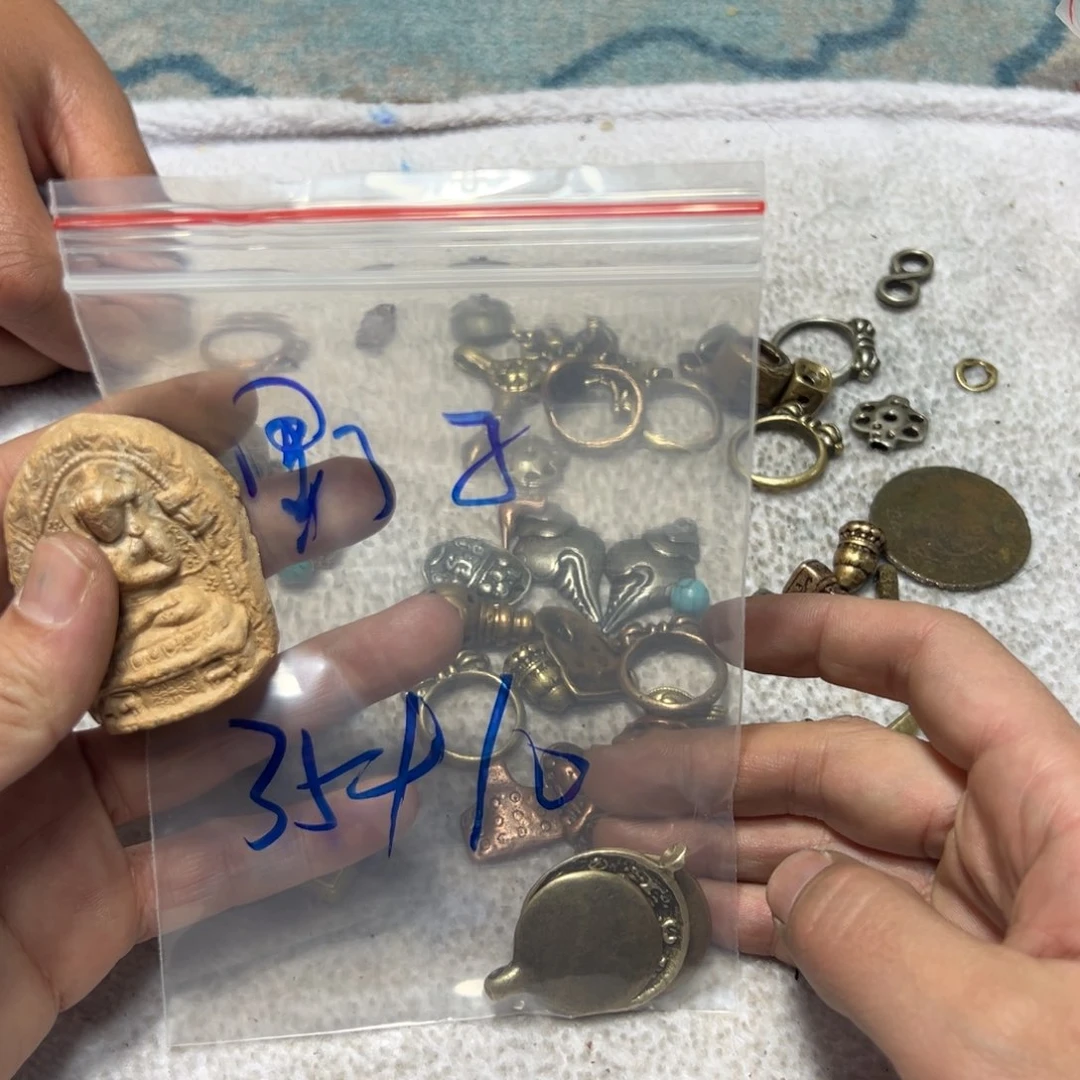 泥塑?*子野子牌子牌子