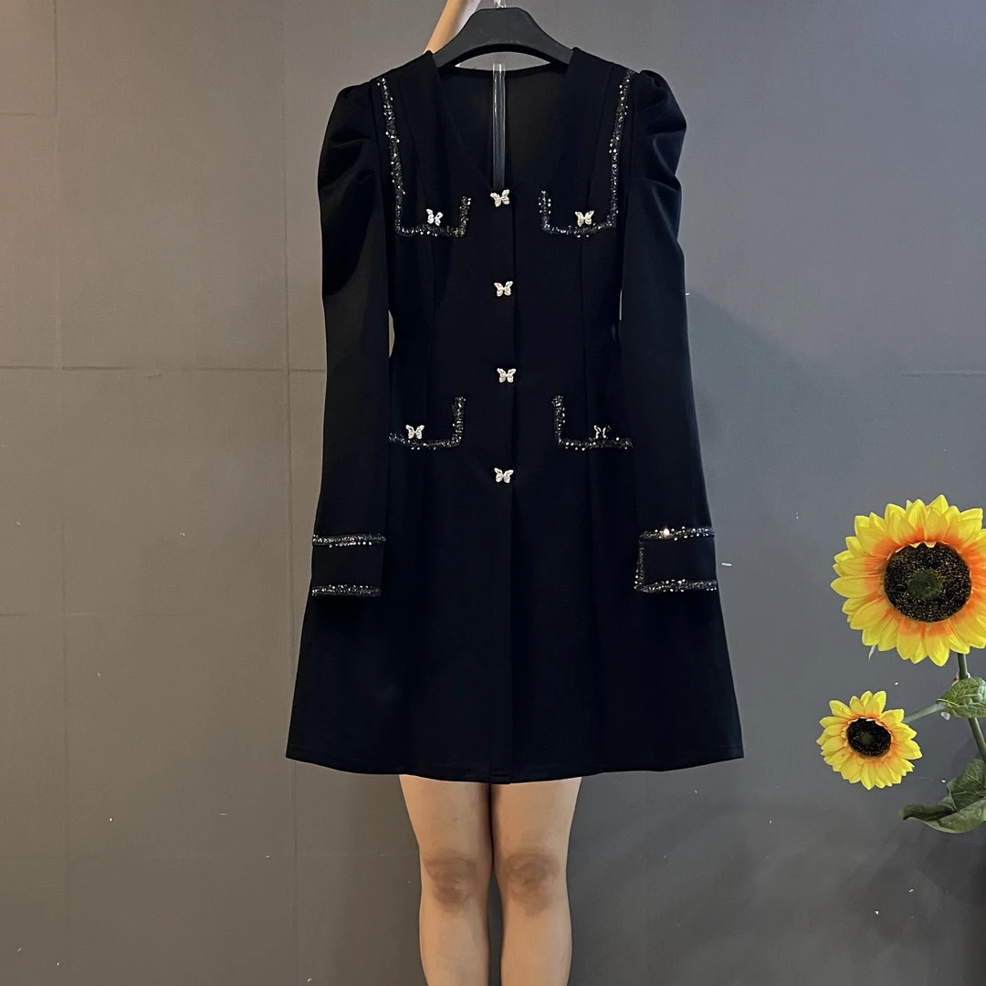 名媛气质法式赫本风V领收腰显瘦重工连衣裙