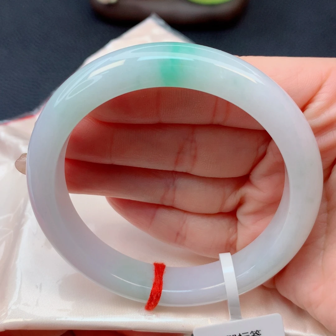 翡翠未镶嵌手镯58-59细糯冰淡春彩飘一摸阳绿