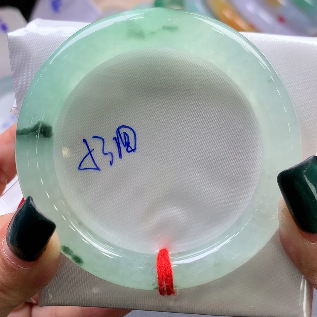 翡翠未镶嵌手镯53圆