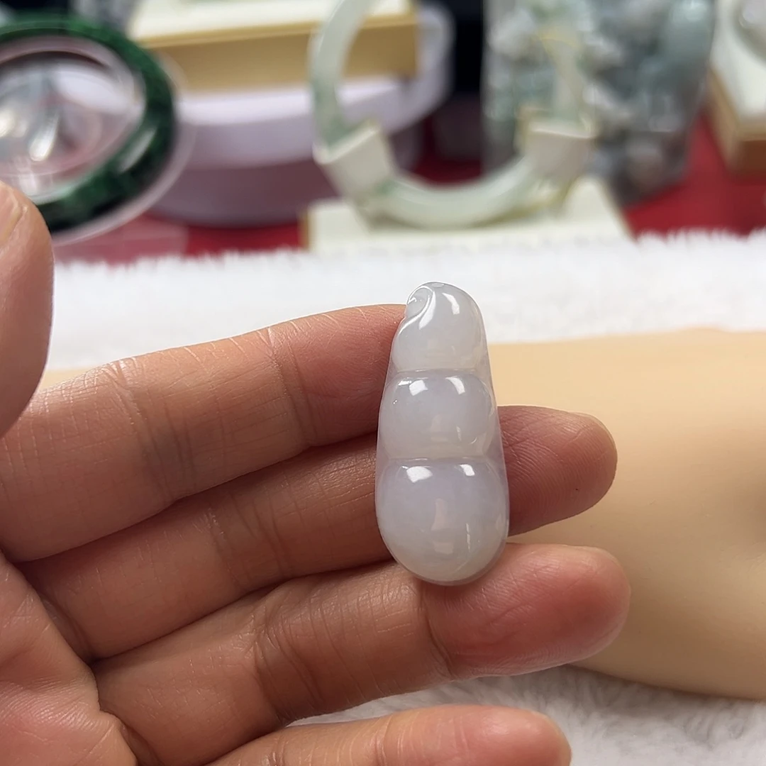 颈饰未镶嵌翡翠缅甸天然A货翡翠福豆