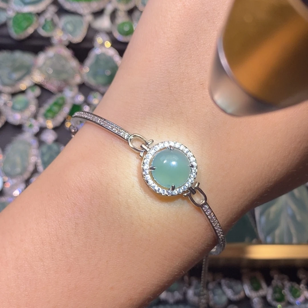 翡翠未镶嵌颈饰天然