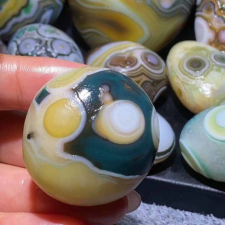 玛瑙/玉髓未镶嵌珠宝奇石69