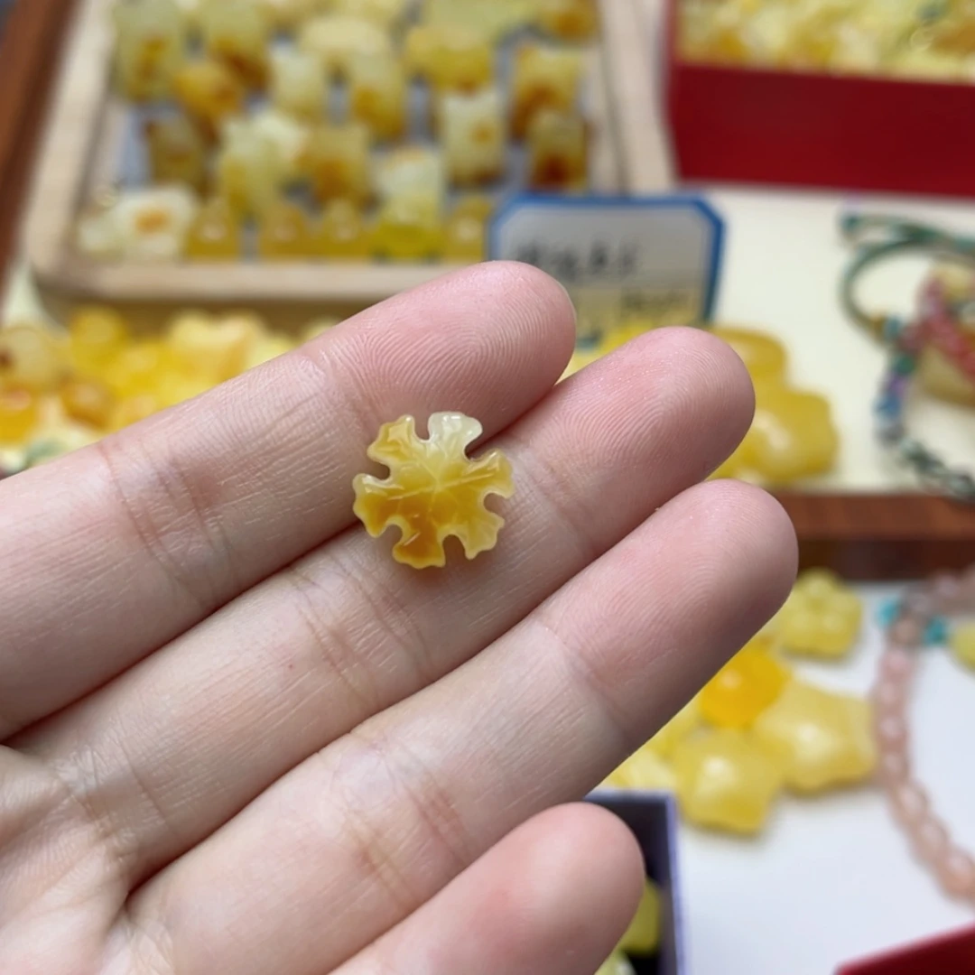 【闪购商品】蜜蜡裸石未镶嵌配饰